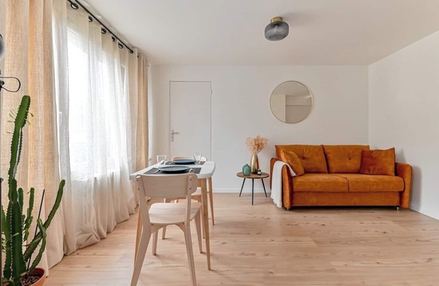 Cosy place close Paris