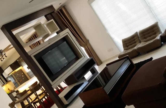 Cosy Spacious Homestay in Central Batu Pahat with Wifi & GENTING Clubhouse