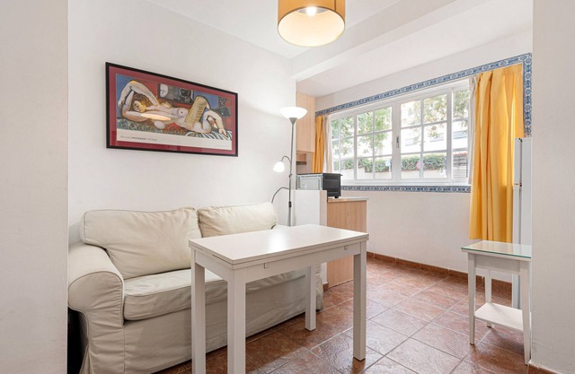 Cosy Studio Apartment in Málaga close to the Beach with Wi-Fi