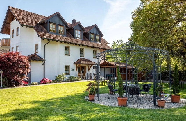 Cosy Vacation Apartment 8 on "Trostelhof" with Private Terrace