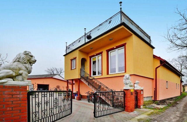 Cottage by Ostrowieckie Lake with Private Beach