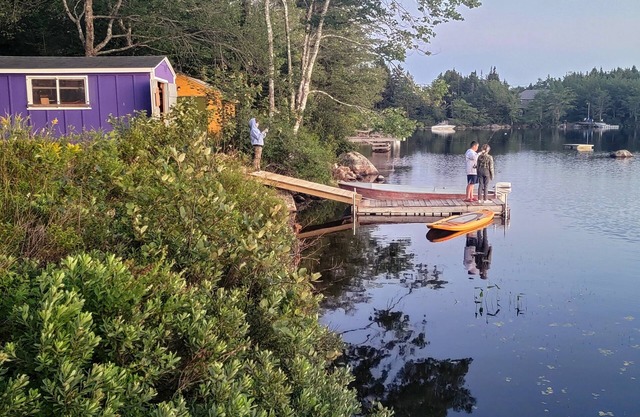 Cottage Cheese Too: Quaint lakefront cottage 30 minutes from town on quiet cove.