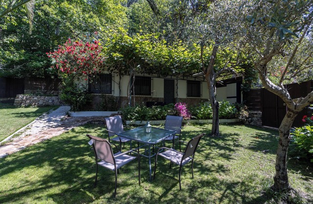 Cottage 'El Castañar De Ceubia' with Mountain View, Private Terrace and Private Garden