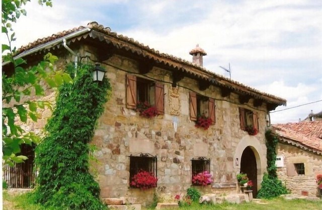Cottage (full rental) Los Hidalgos de San Mamés for 6 people