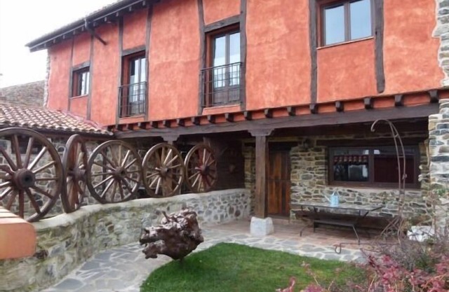 Cottage (full rental) for 8 people