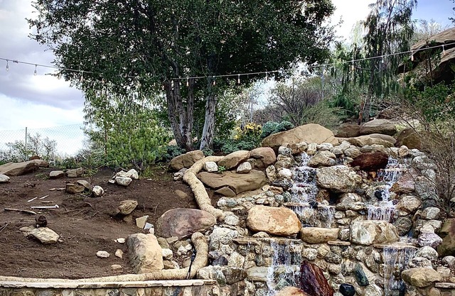 Cottage Hideaway w/ waterfall, pool, spa & adjacent Santa Susana Historic Park
