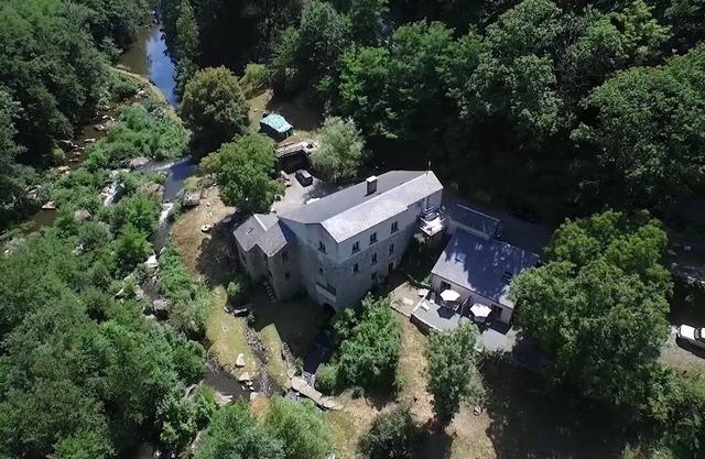 Cottage in a Water Mill - LE BEZ