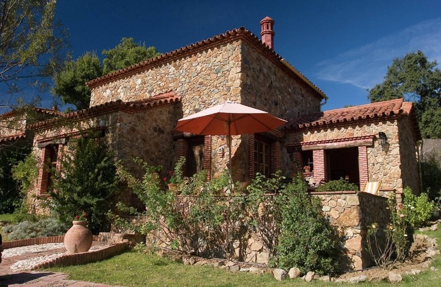 Cottage in Alájar with Stunning Valley Views