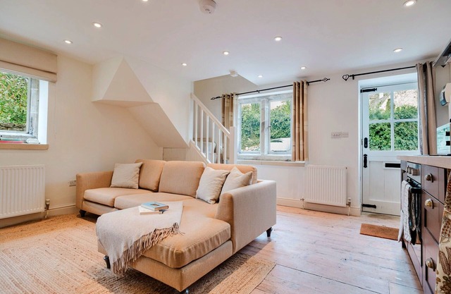 Cottage in Painswick near Cotswold Way