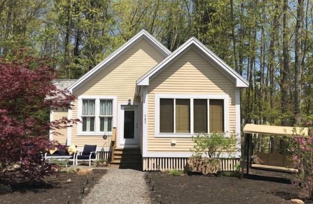 "Cottage in the Woody" at Seaglass Village Cottages