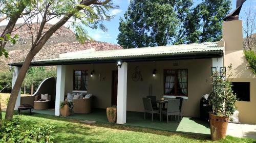 Cottage on Long