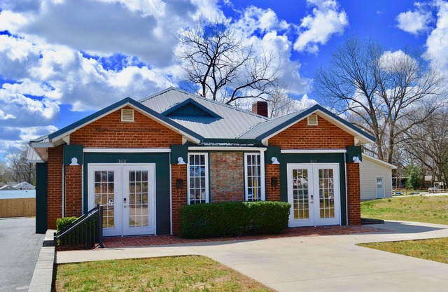 Cottage on Main - 355