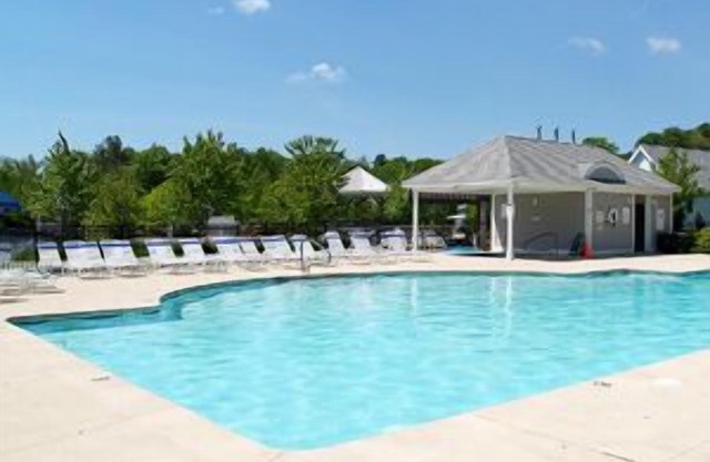 Cottage retreat in "The County" near top-notch wineries and sandy beaches!nn