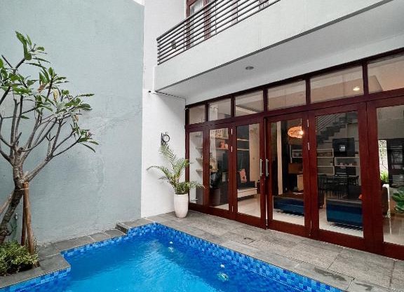 Cottonwood 4BR Villa Sutami with Pool Netflix BBQ