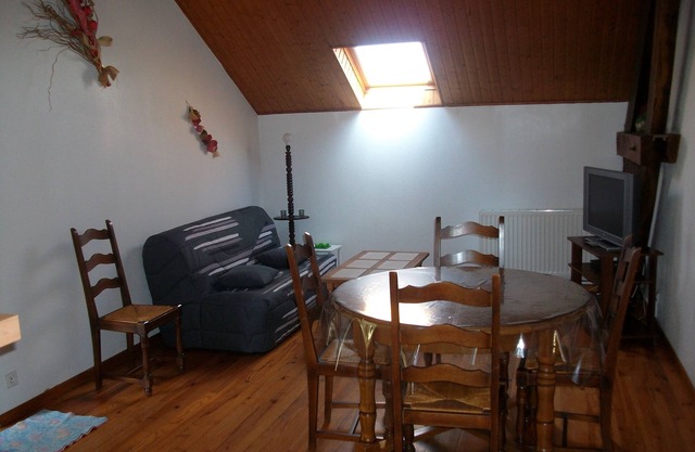 Country cottage for 5-6 people, quiet location