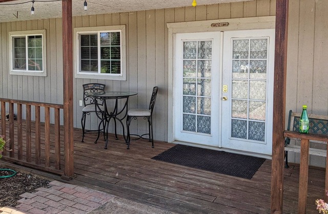 Country Cottage - Close to Interstate 5 - Thunderhill