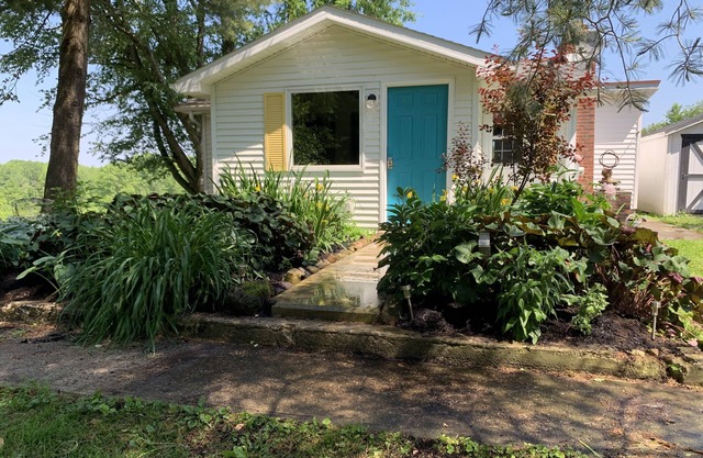 Country Cottage Farm Stay at Stoneycreek Acres