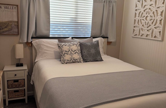 Country Getaway Full Kitchen Near SMF and UC Davis Campus