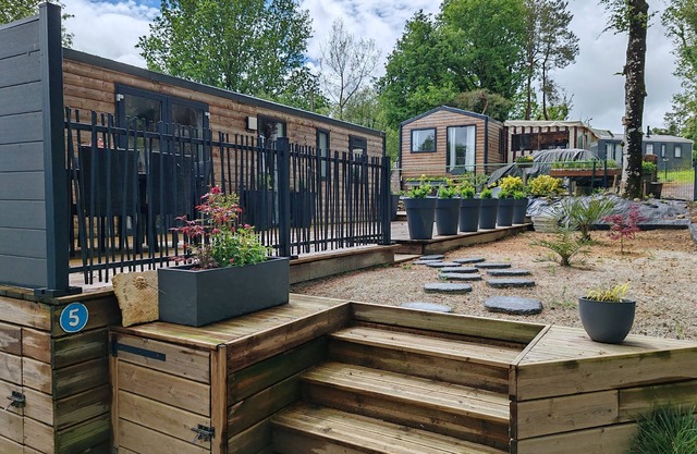 Country getaway in a mobile home, 40 minutes from the beach, with a large terrace!