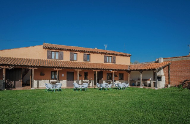 Country House 'Don Camino' with Private Terrace, Private Garden and Wi-Fi