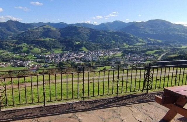 Country House 'Autxikoborda' with Mountain View, Private Garden and Wi-Fi