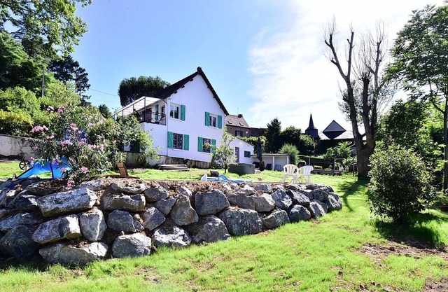 Country house, bucolic garden and leisure areas