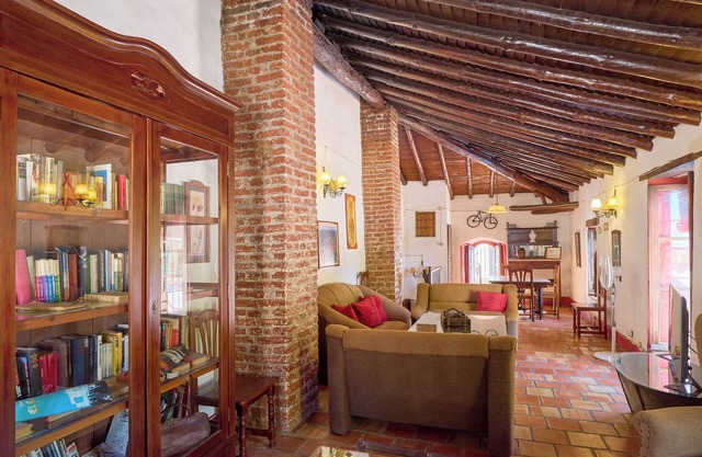 Country House 'Casa Rural Con Encanto El Coronel' with Mountain View, Private Pool and Wi-Fi