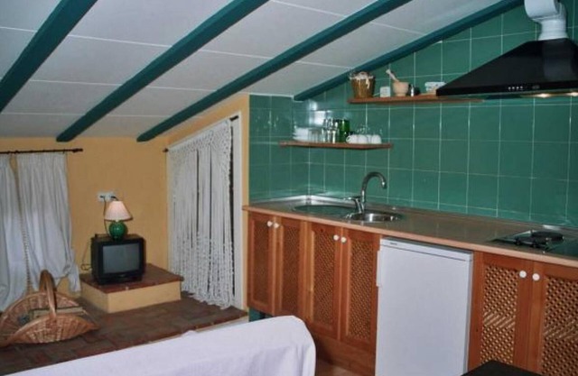 Country House 'Casa Verde' with Mountain View, Private Terrace and Wi-Fi