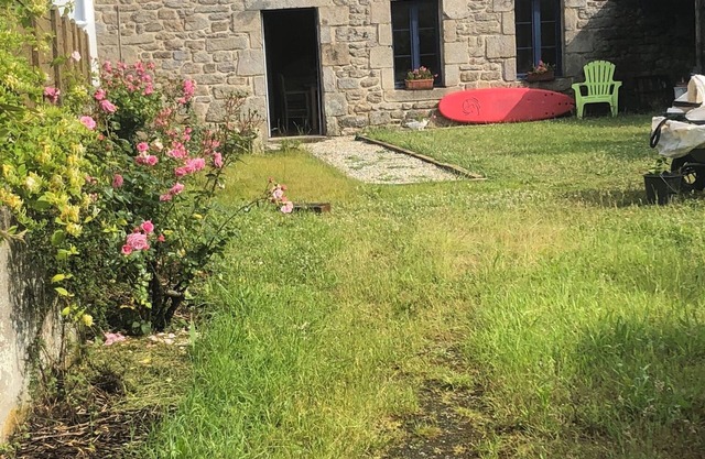 Country house, close to beaches, fishing ports.Breton specialties
