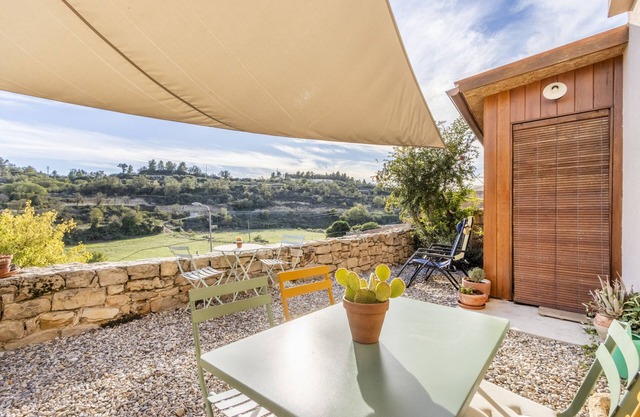 Country House 'El Paller De Cal Dominguet' with Private Terrace, Wi-Fi and Air Conditioning