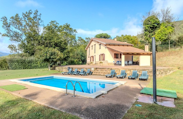 Country House 'Can Mestrehumà' with Private Pool, Private Terrace and Private Garden
