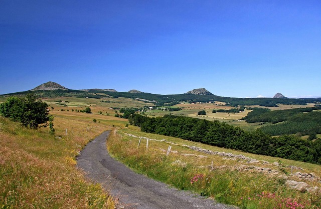 Country house in the heart of nature with superb views