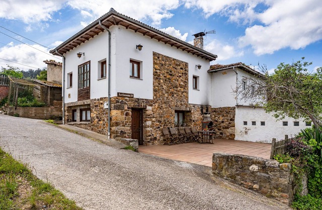 Country House 'La Casona 2' with Mountain View, Private Terrace and Wi-Fi