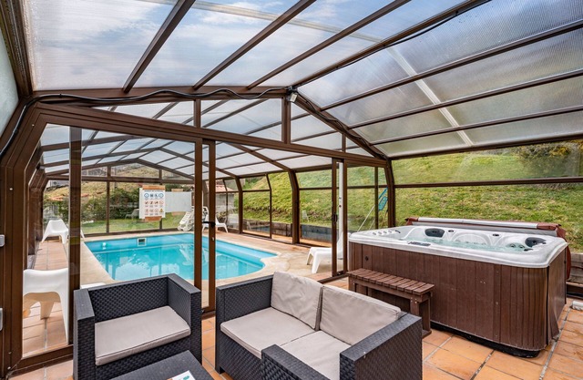 Country House 'La Cerra' with Mountain View, Private Pool and Wi-Fi
