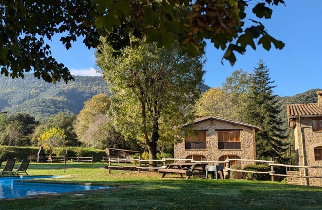 Country House 'Mas El Carrer - Baixos' with Mountain View, Shared Pool and Wi-Fi