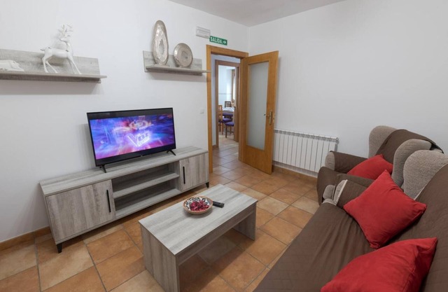 Country House 'Murgui' with Mountain View, Private Garden and Wi-Fi