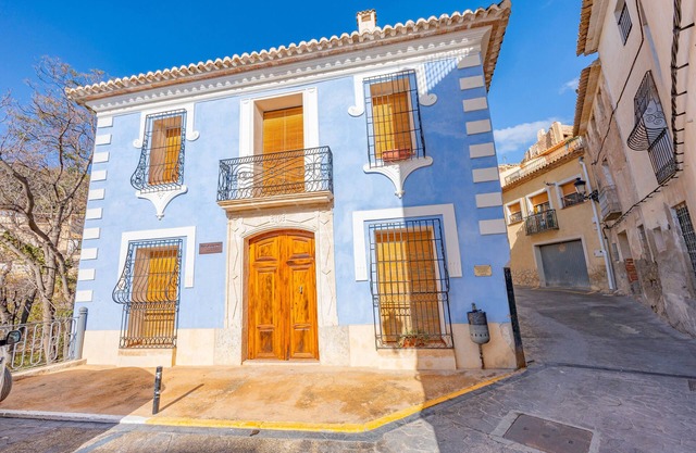 Country House 'Vivienda El Hort' with Mountain View, Private Garden and Wi-Fi