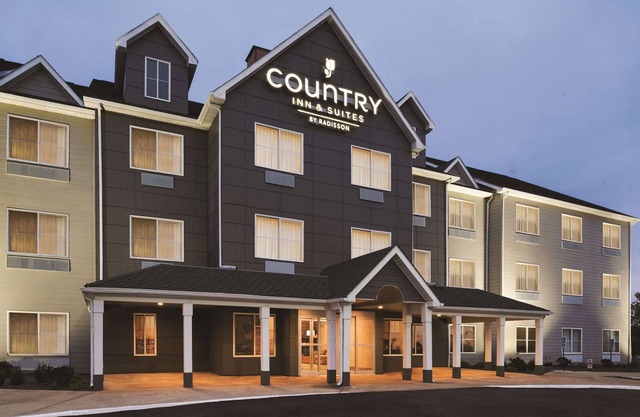 Country Inn & Suites by Radisson, Indianapolis South, IN