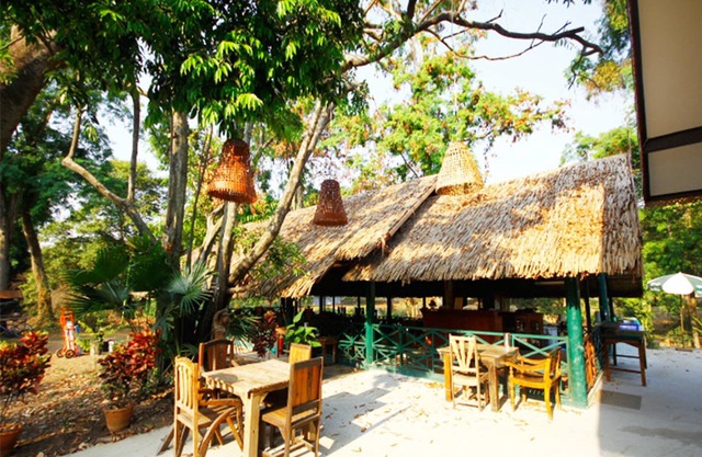 Country Lake Nature Lodge