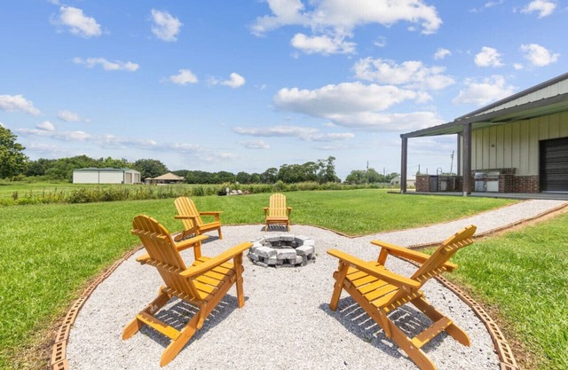Country Living Close to the City