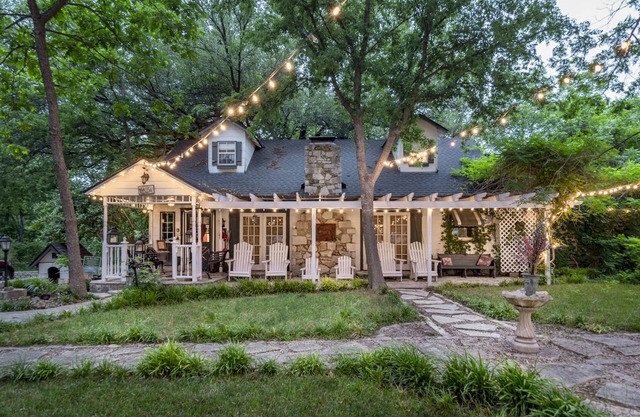 Country Woods Inn