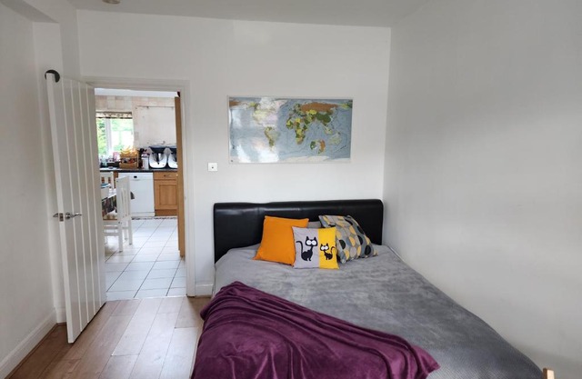 Countryside Home in London