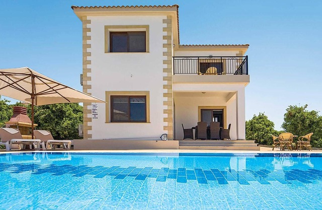 Countryside, stylish villa with views