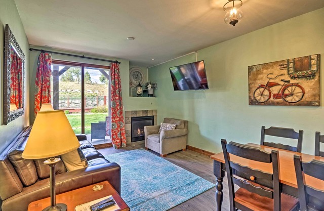 Couple's Ski Condo: 1 Mi to Breckenridge Golf Club