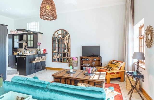 Couples · Characterful Cottage & Secure
