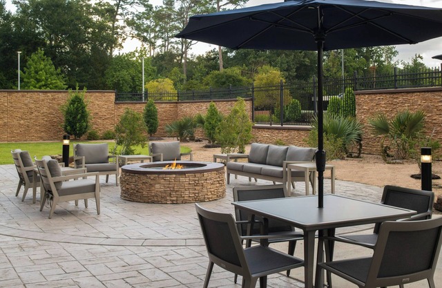 Courtyard by Marriott Houston City Place