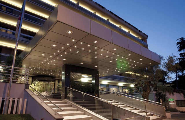 Courtyard by Marriott Rome Central Park