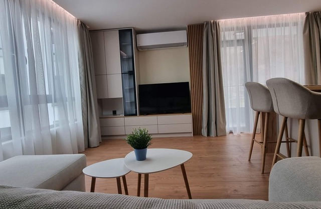 Cozy 1-bedroom apartment in charming Sandanski nearby town park with WiFi, AC