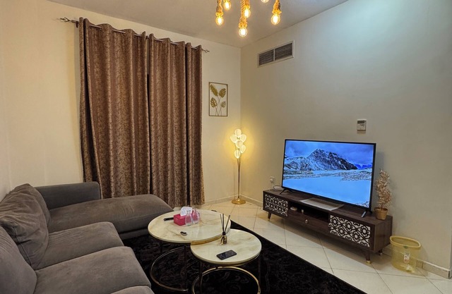 Cozy 1-bedroom apartment in lovely Sharjah with WiFi, AC