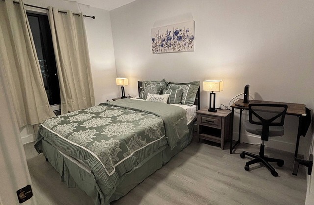 Cozy 1-bedroom apt. in peaceful Elizabeth with fitness room, WiFi 6min from ewr